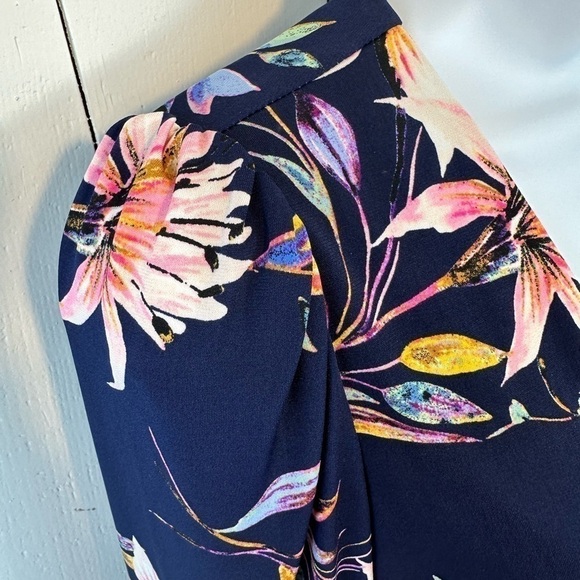 NWT NEW Eliza J Women’s Dress Size 2 Navy Floral Pattern Faux Wrap 3/4 Sleeves - Picture 9 of 15